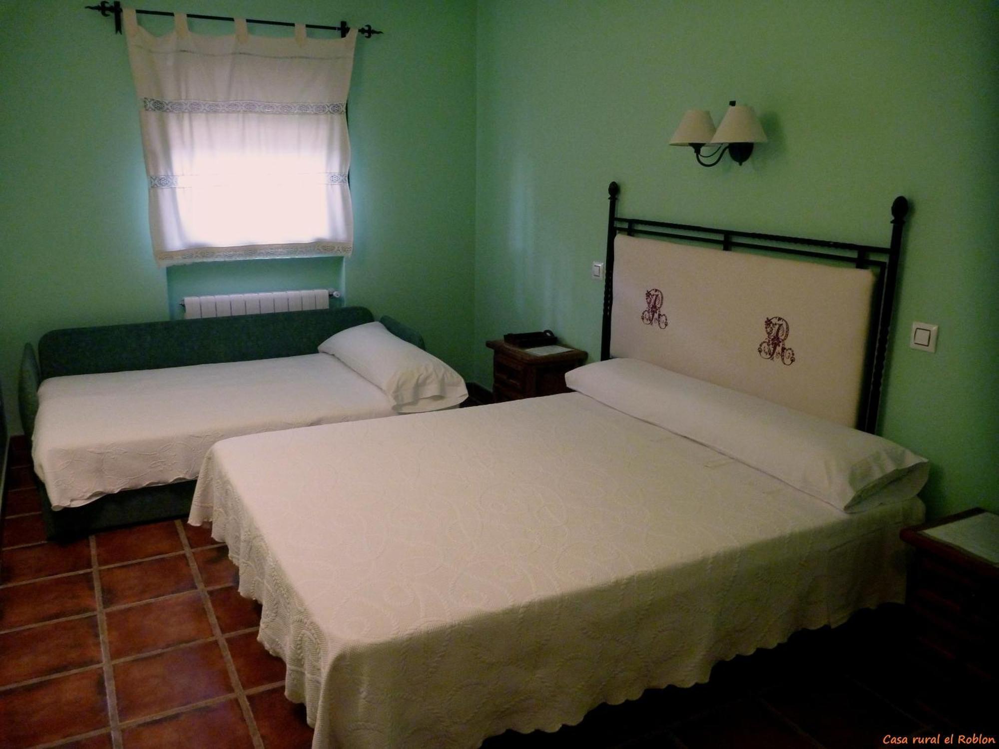 Casa Rural El Roblon Sartajada Kültér fotó
