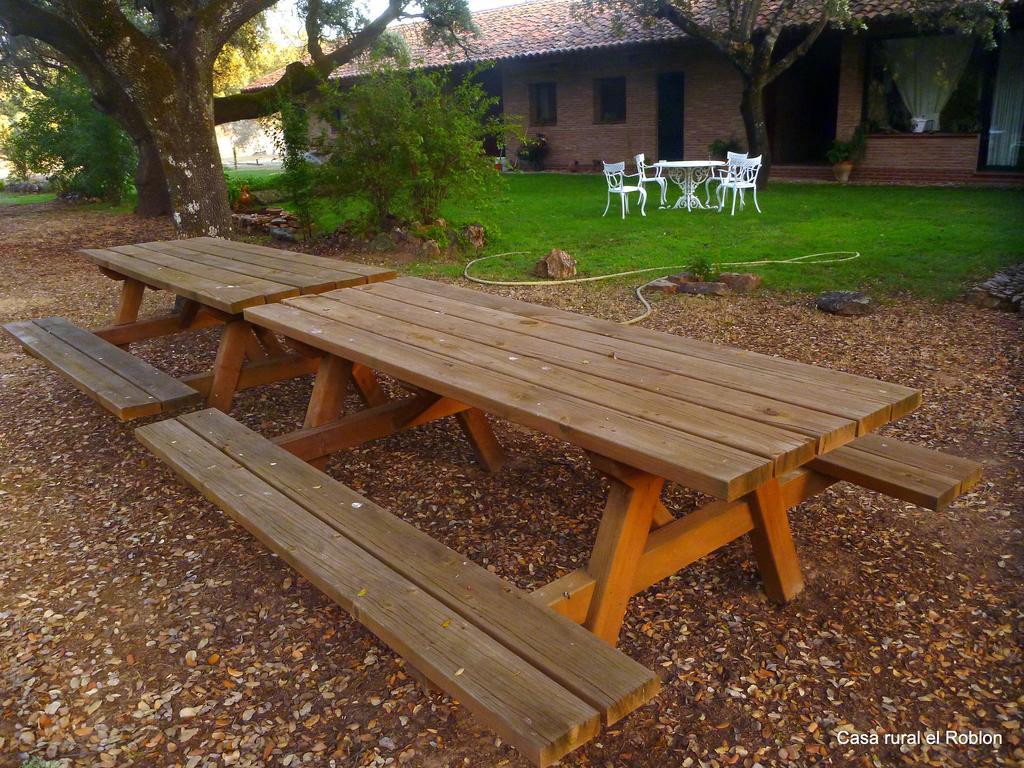 Casa Rural El Roblon Sartajada Kültér fotó