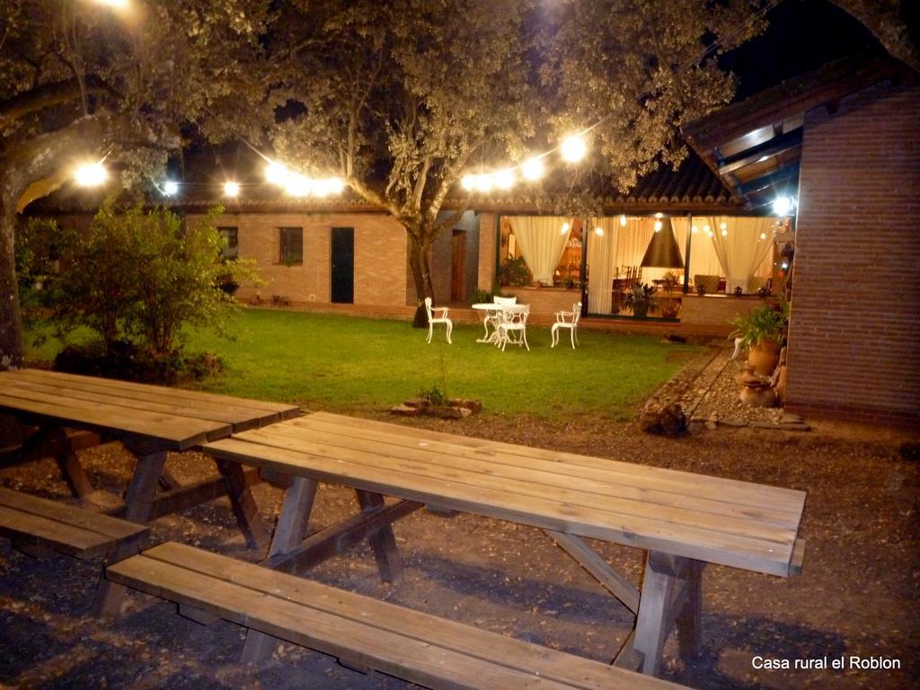 Casa Rural El Roblon Sartajada Kültér fotó